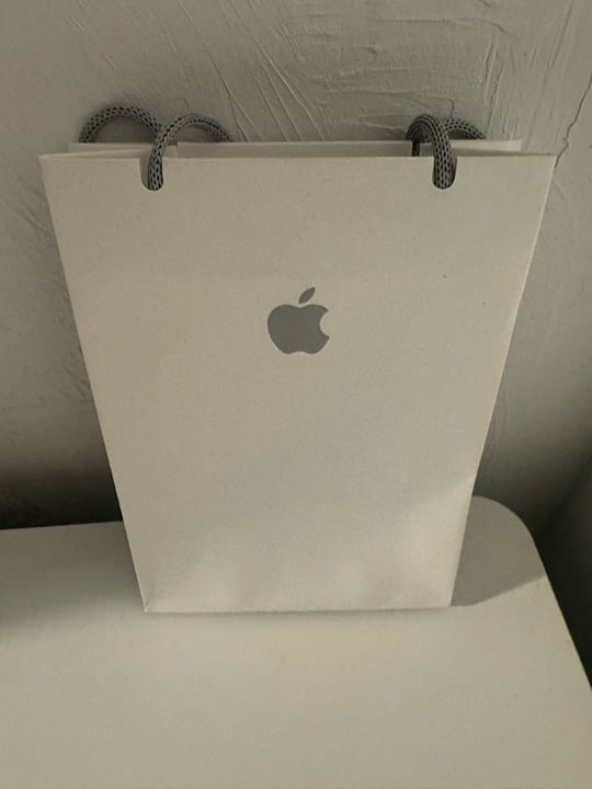 Apple iPhone 16 Pro Max Unlocked 鈥?Sealed in Box! 6B72