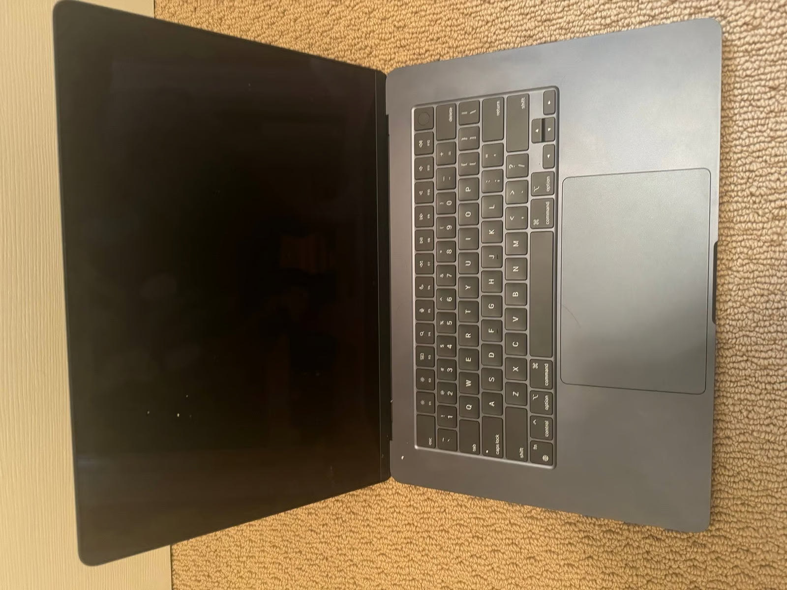 macbook air m2 15 inch 5J83