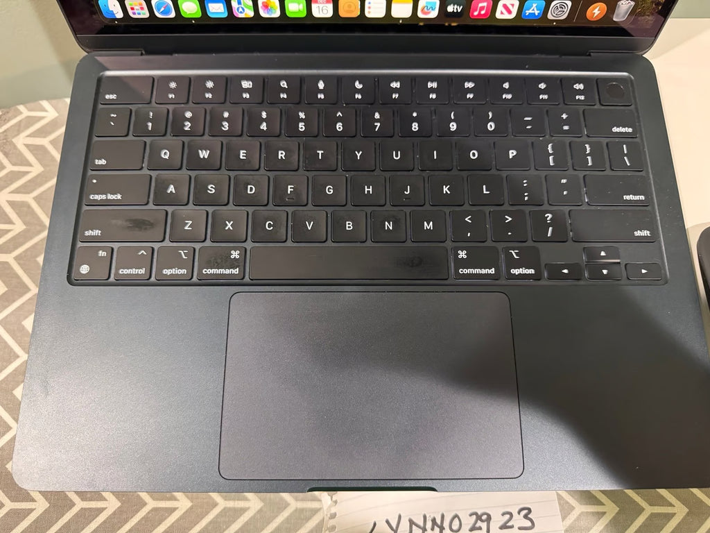 MacBook Air M2 5L57