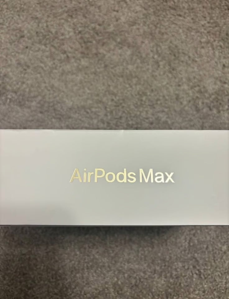AirPod max鈥檚 starlight gen 2 1S16
