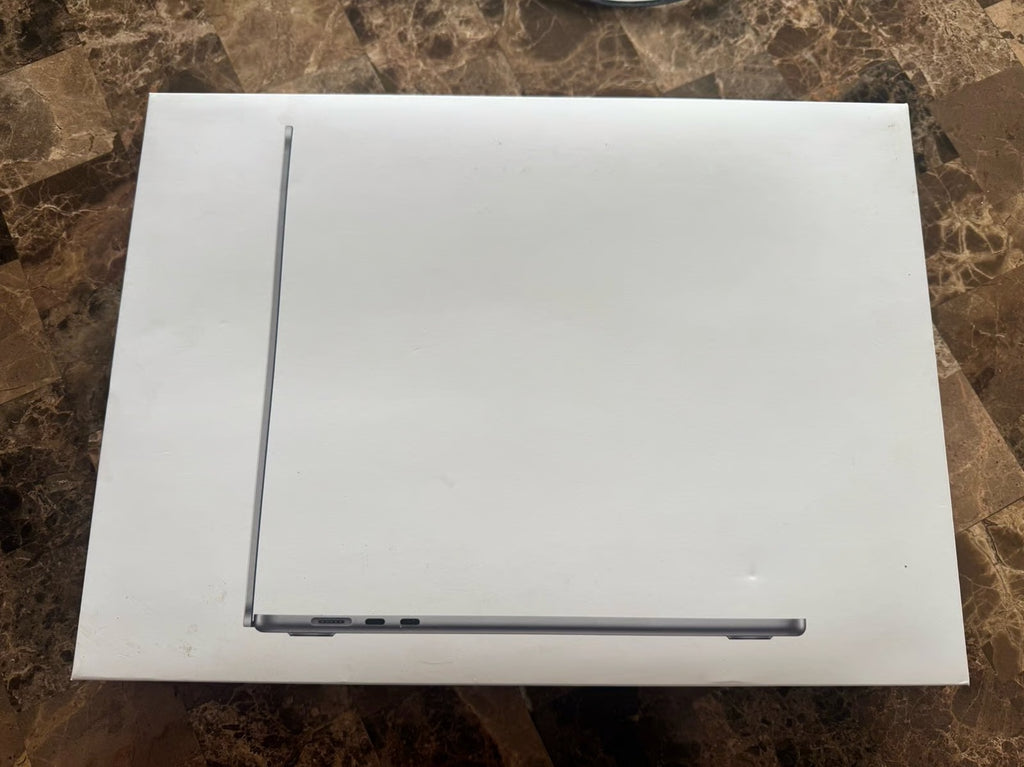 15 inch M3 MacBook Air 7L58