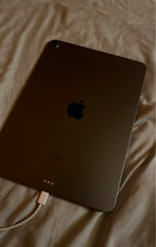 Apple iPad Air 4th Generation 64 GB in Space Gray 9N79