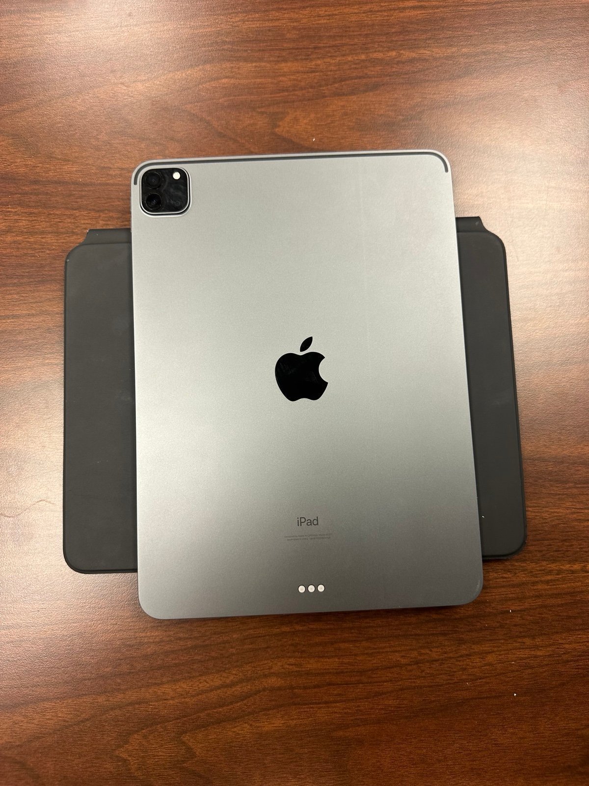 ipad pro 11�?3rd generation with magic keyboard and apple pencil 2nd generation 7R39