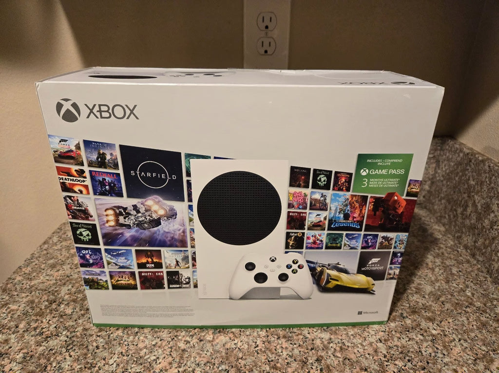 New Xbox Series- -S -512GB SSD white Console -Bundle with 3 Months Game Pass 7X21