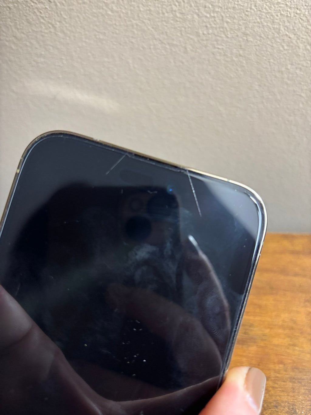 Apple iPhone 14 Pro Max 128 GB in Gold 1X11