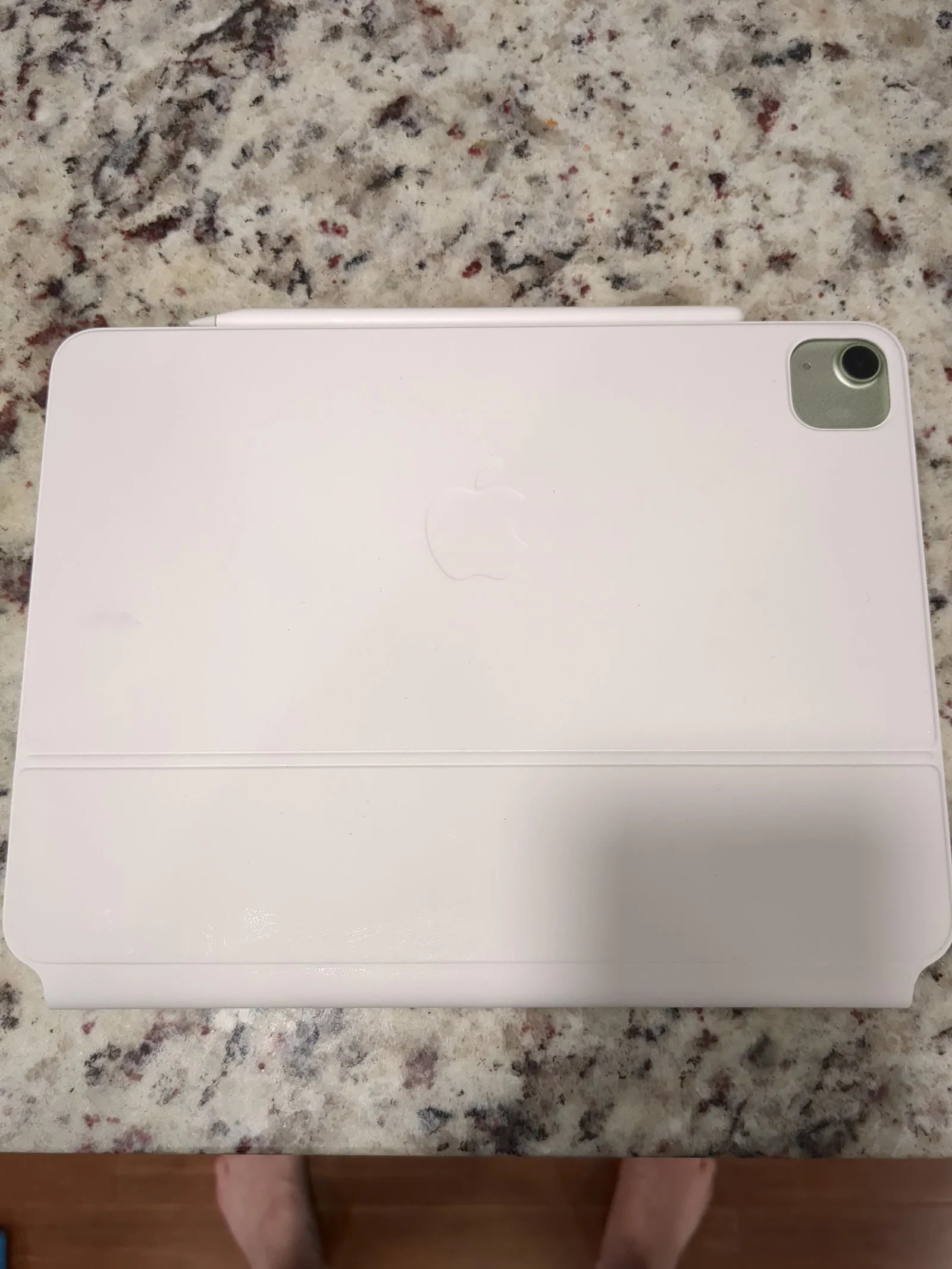 Apple iPad Air 4th Generation 256 GB in Green bundle 3R21