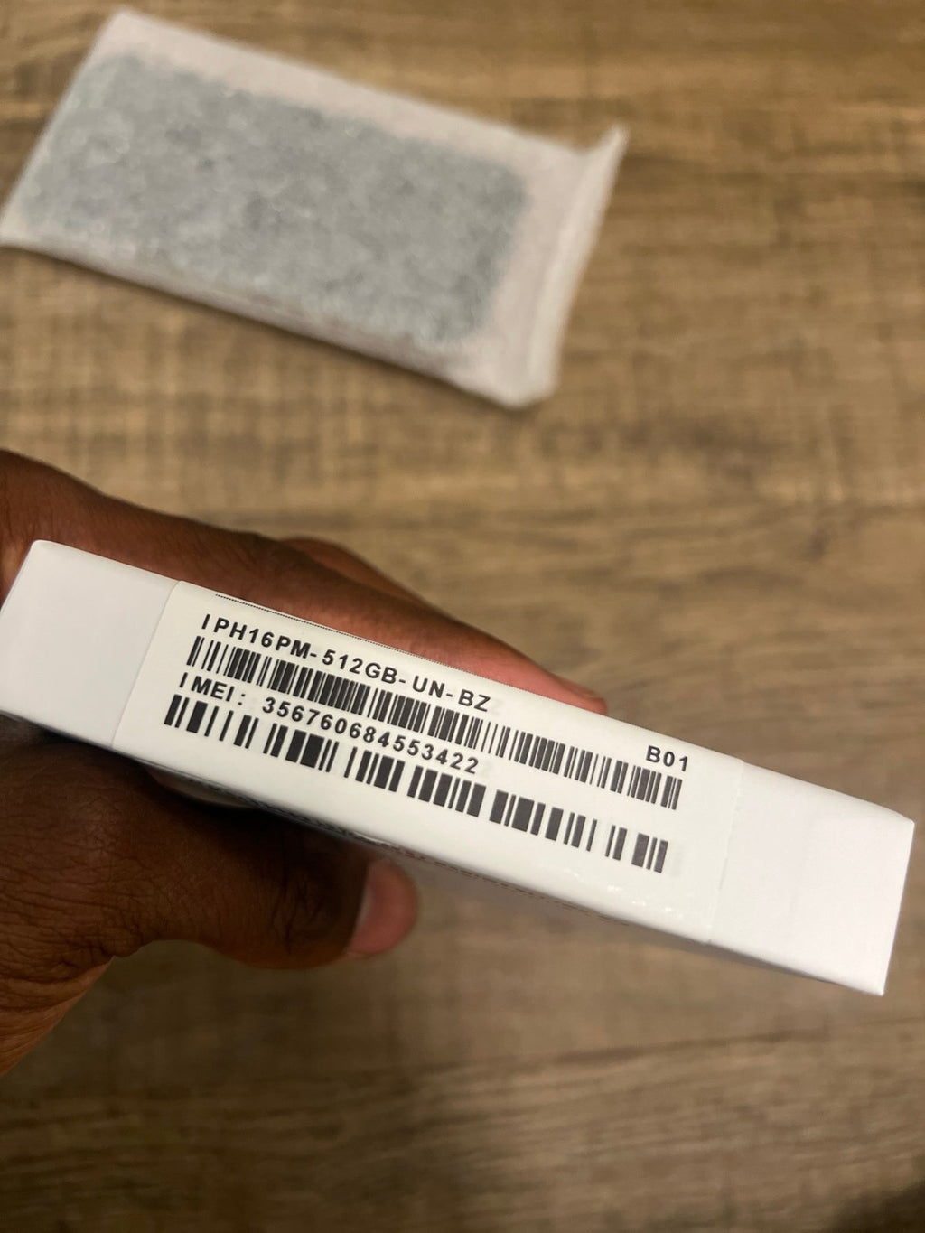 Apple iPhone 16 pro max 6S82