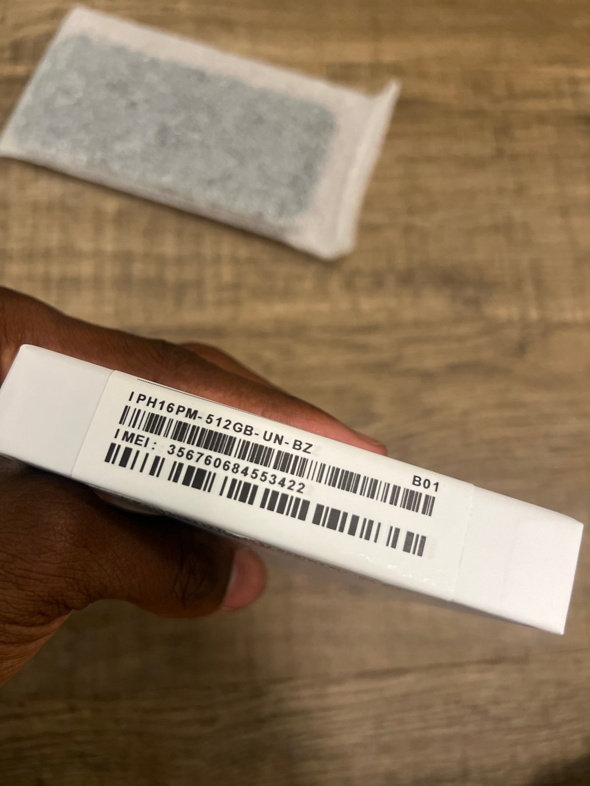 Apple iPhone 16 pro max 6S82