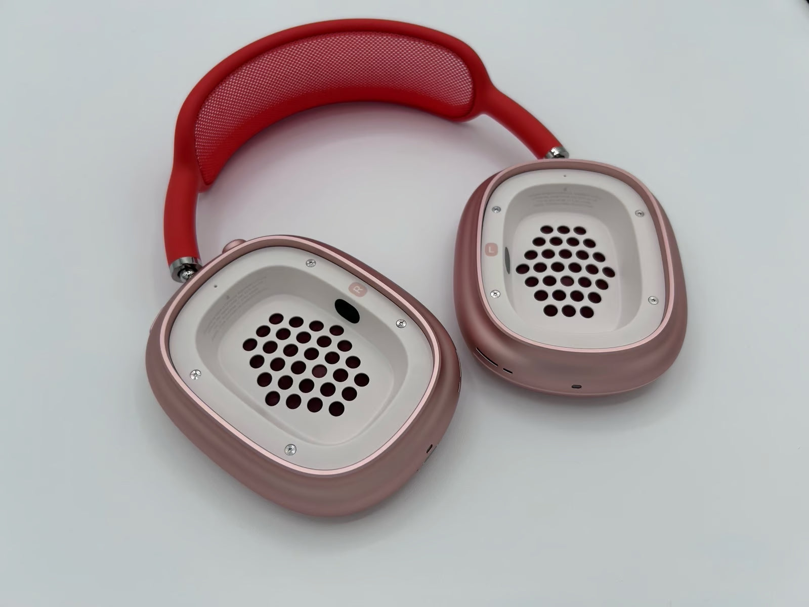 Apple AirPods Max with Smart Case in Pink 9L51