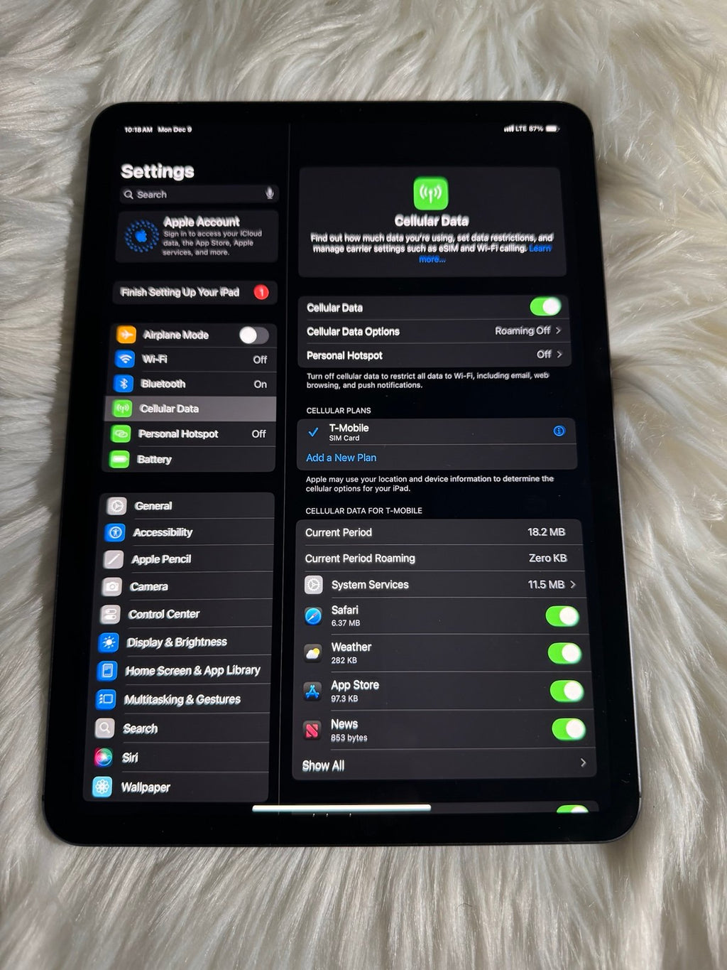 Apple iPad Pro 11 Inch WiFi + Cellular Unlocked Space Gray 9N11