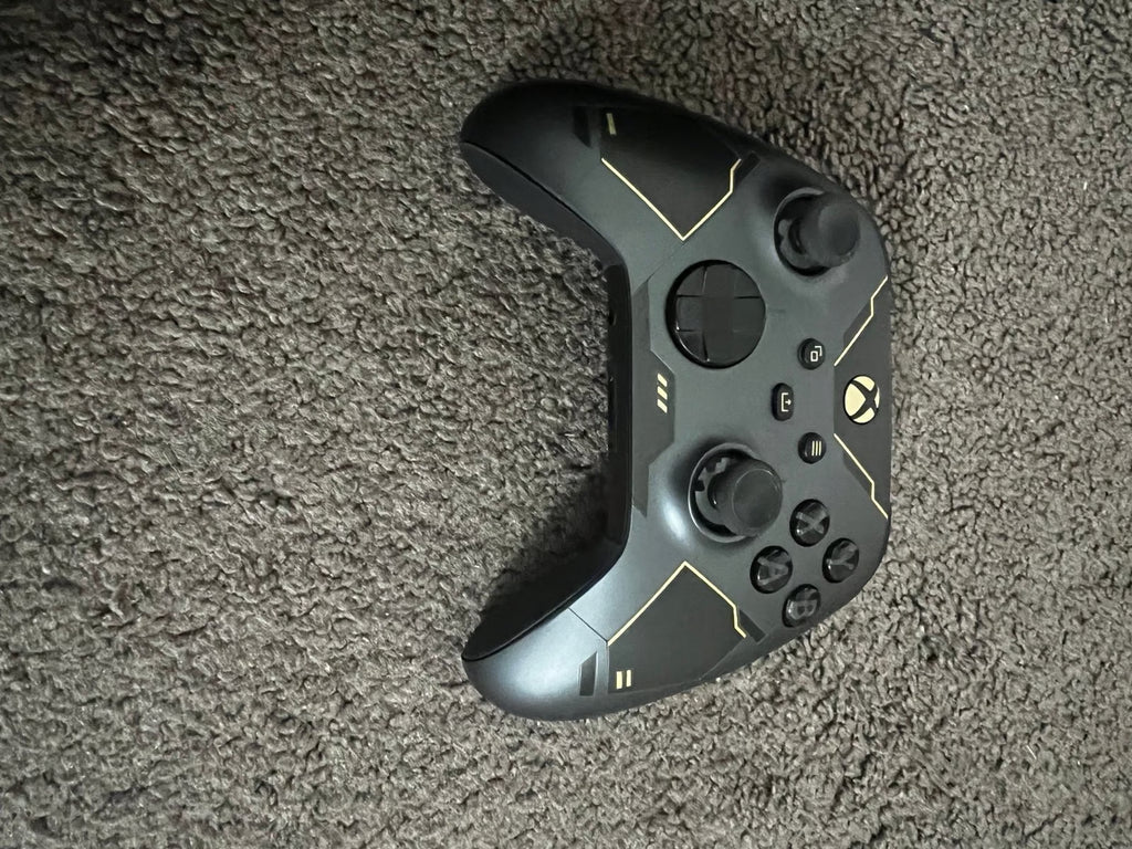 Xbox Series X Halo Infinite Limited Edition Console 8Y37