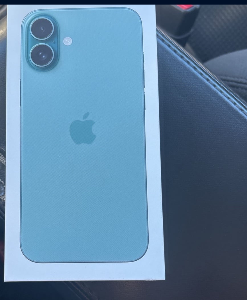 Apple iPhone 16 plus 3B51