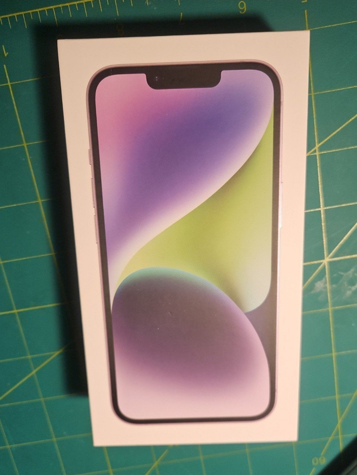 Apple iPhone 14 128 GB in Purple for Unlocked (With Case) 6N32