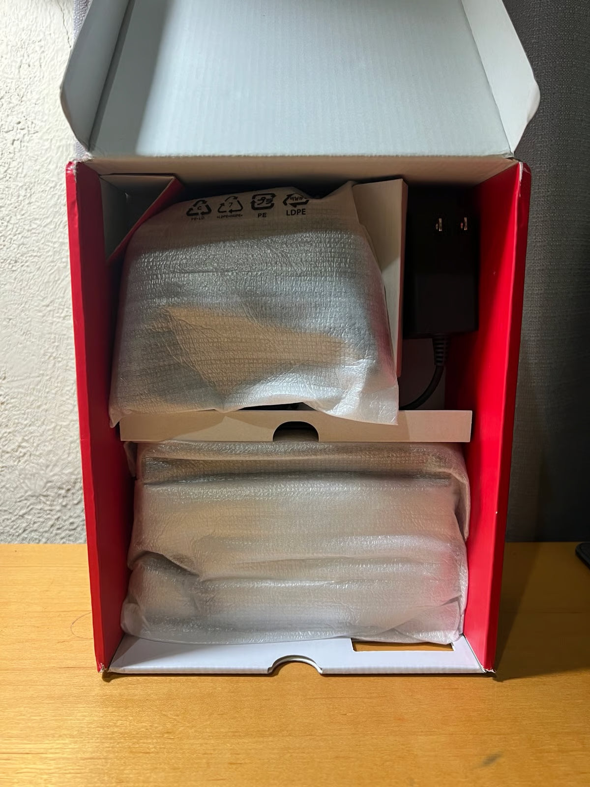 Nintendo Switch OLED + 9 Must Play Highly Rated Titles 9T89