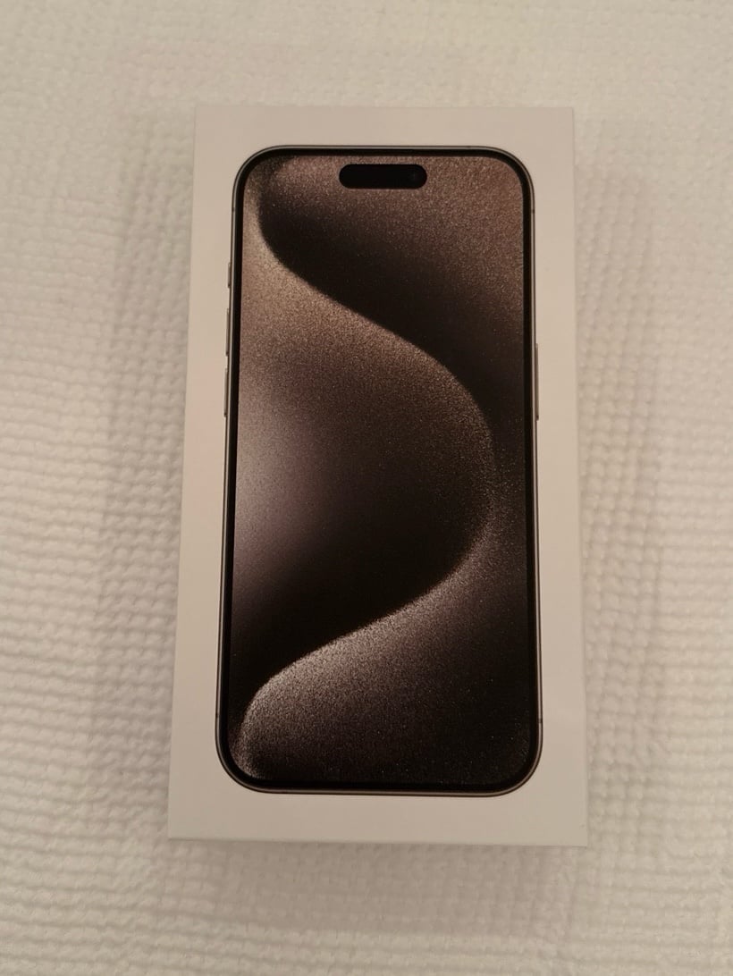 Apple iPhone 15 Pro 1TB In Natural Titanium With 鈥淣o SIM Restrictions鈥?7C69