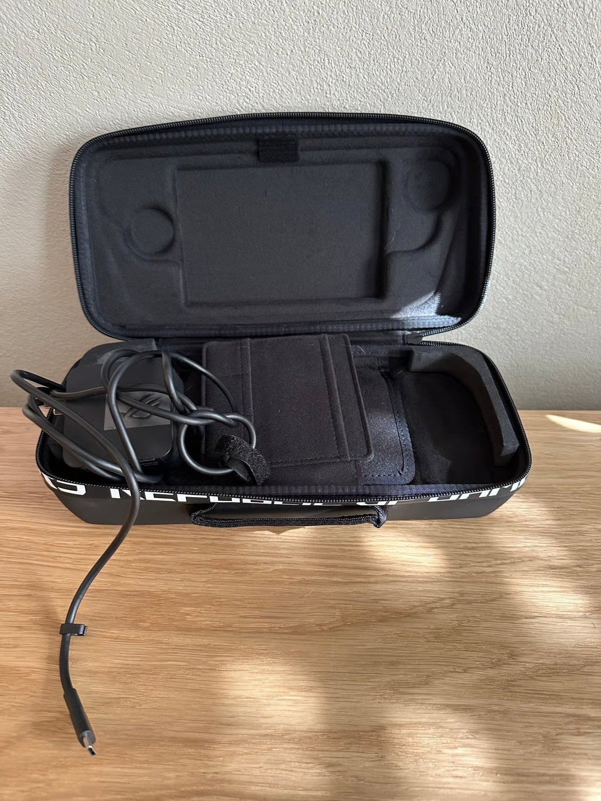 ASUS - ROG Ally X 7"" with Hardcase 5C63