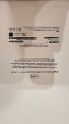 Apple iPad 12.9-inch iPad Pro (6th Gen) Wi-Fi + Cellular 128GB with accessories 5A73