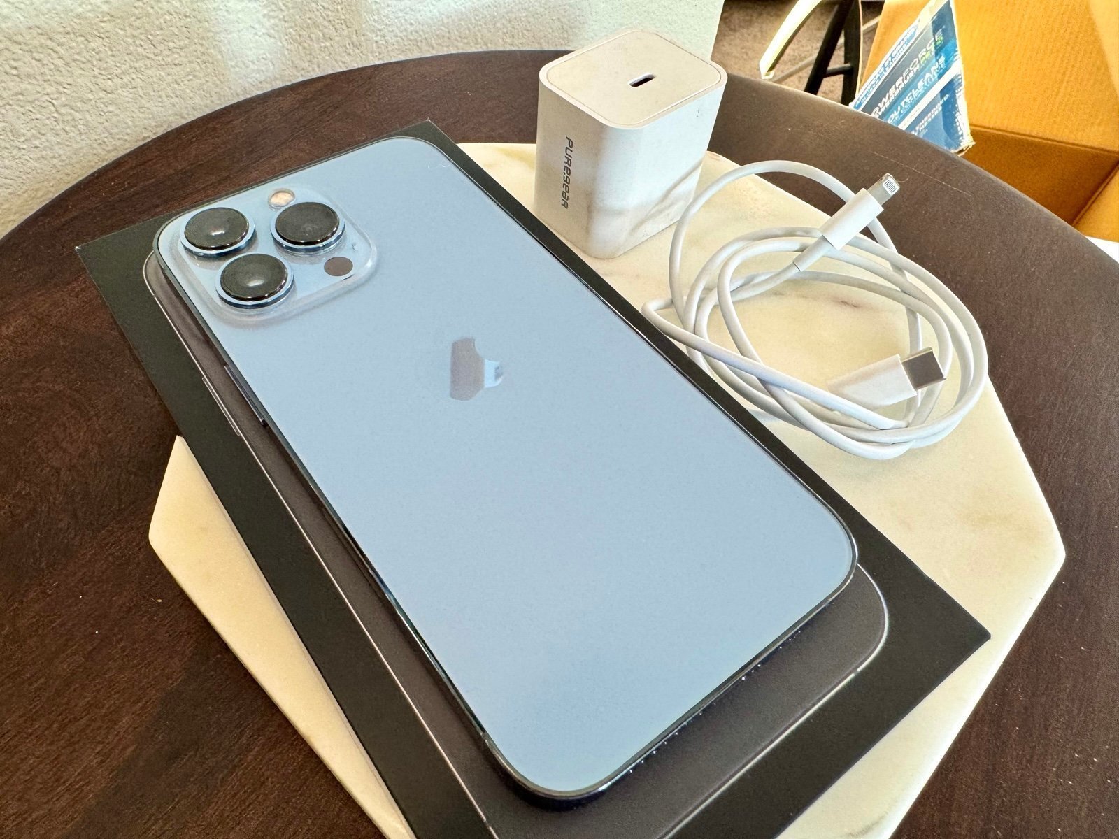 *UNLOCKED* APPLE IPHONE 13 PRO 128GB SIERRA BLUE 2M77