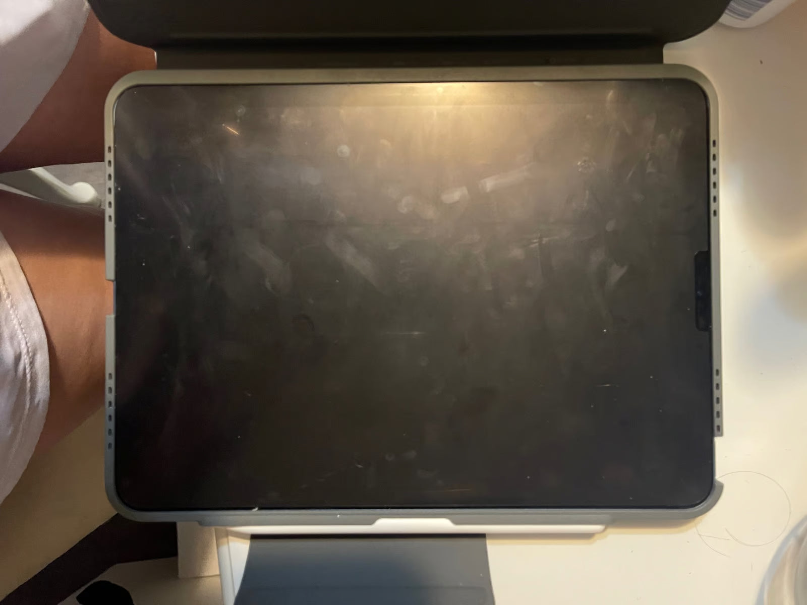 iPad Air 10.9 64 GB with keyboard and pencil 6W93