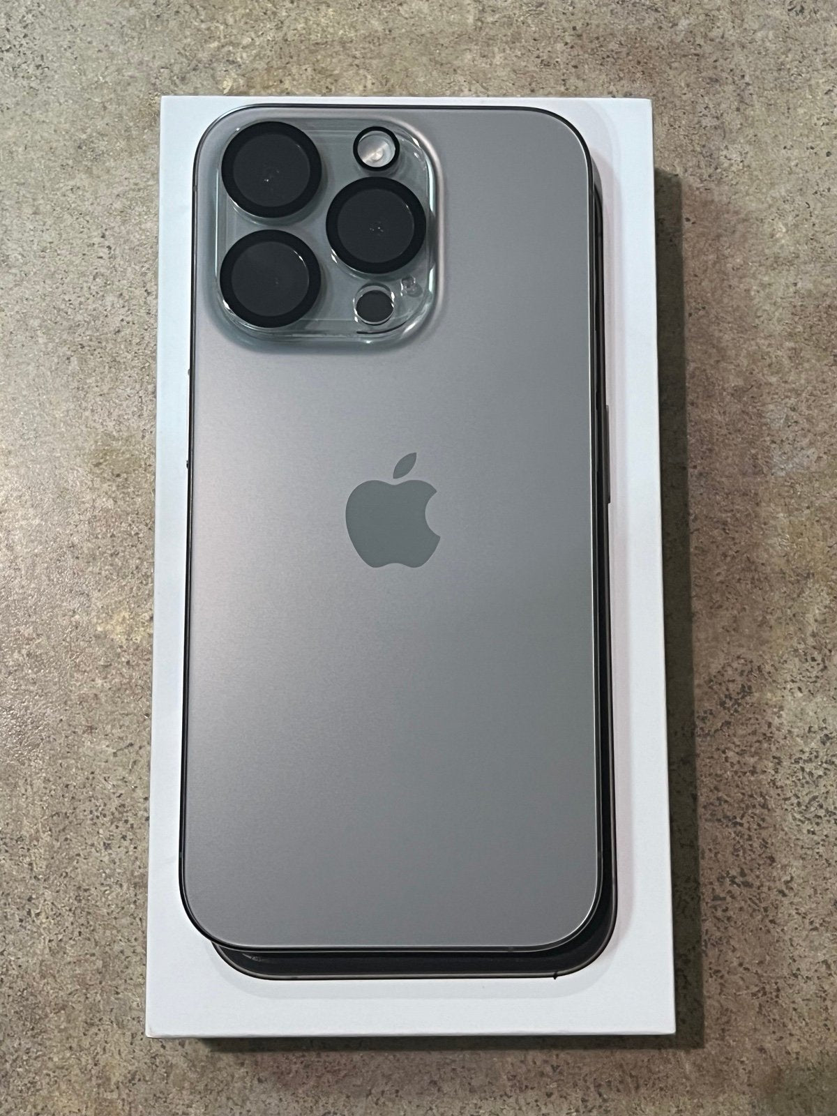 iPhone 15 Pro 128GB AT&T Natural Titanium Like New 7M87