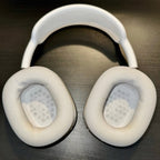 Apple AirPods Max with Smart Case in Silver with Original Packaging 7F29