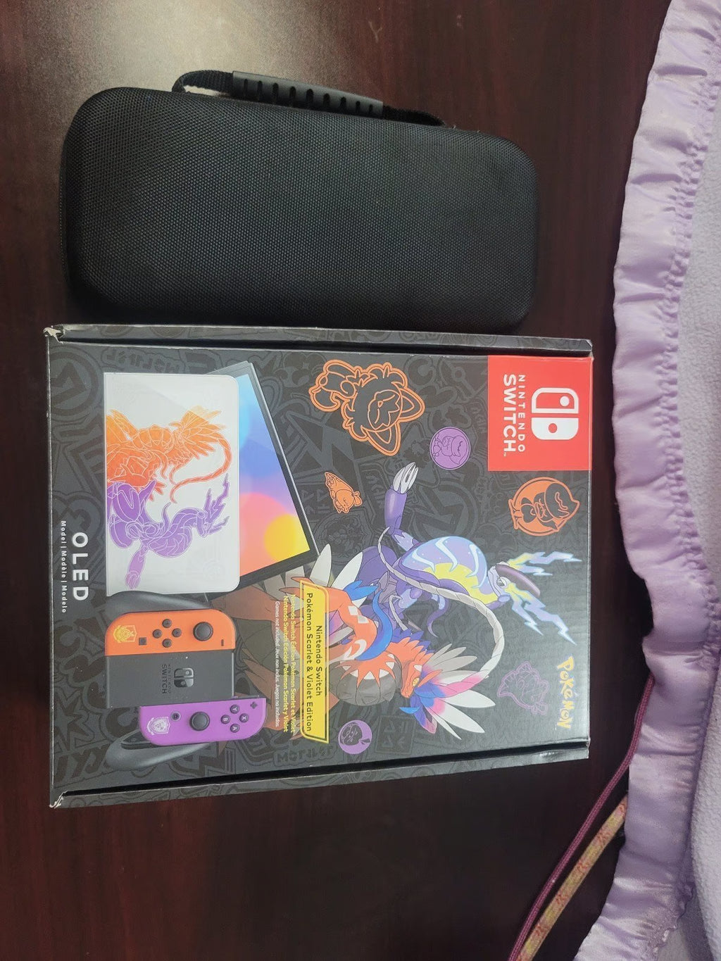 Nintendo Switch OLED Pokemon Scarlett and Violet Edition 3Y27