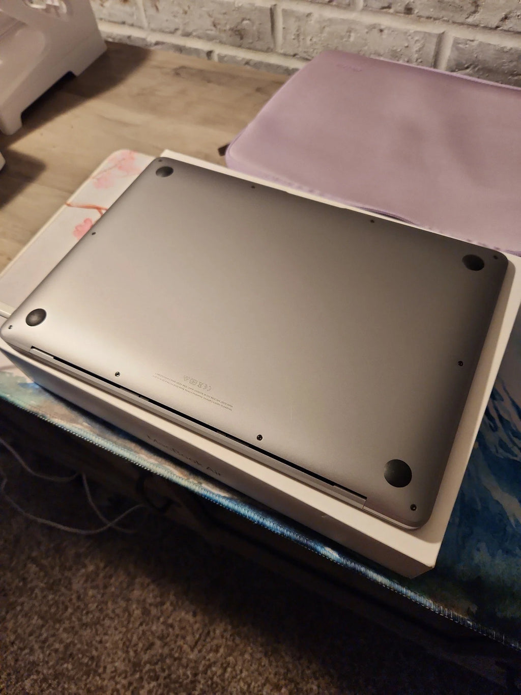 Apple Macbook Air A2337 13in.  M1 3.2 GHz  1TB SSD 5M56