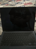 13.6-inch Macbook air with apple M2 chip and apple magic mouse included 6R33