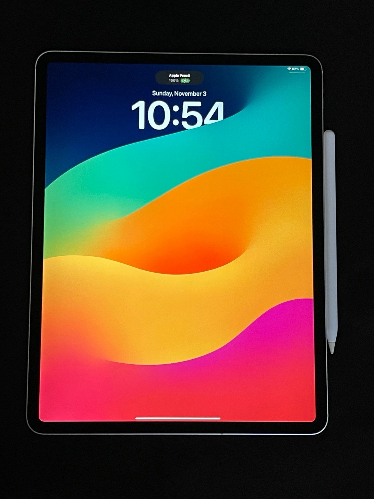 Apple iPad Pro 3rd Generation 12.9-inch Silver 256GB WiFi + Cellular Unlocked 8P81