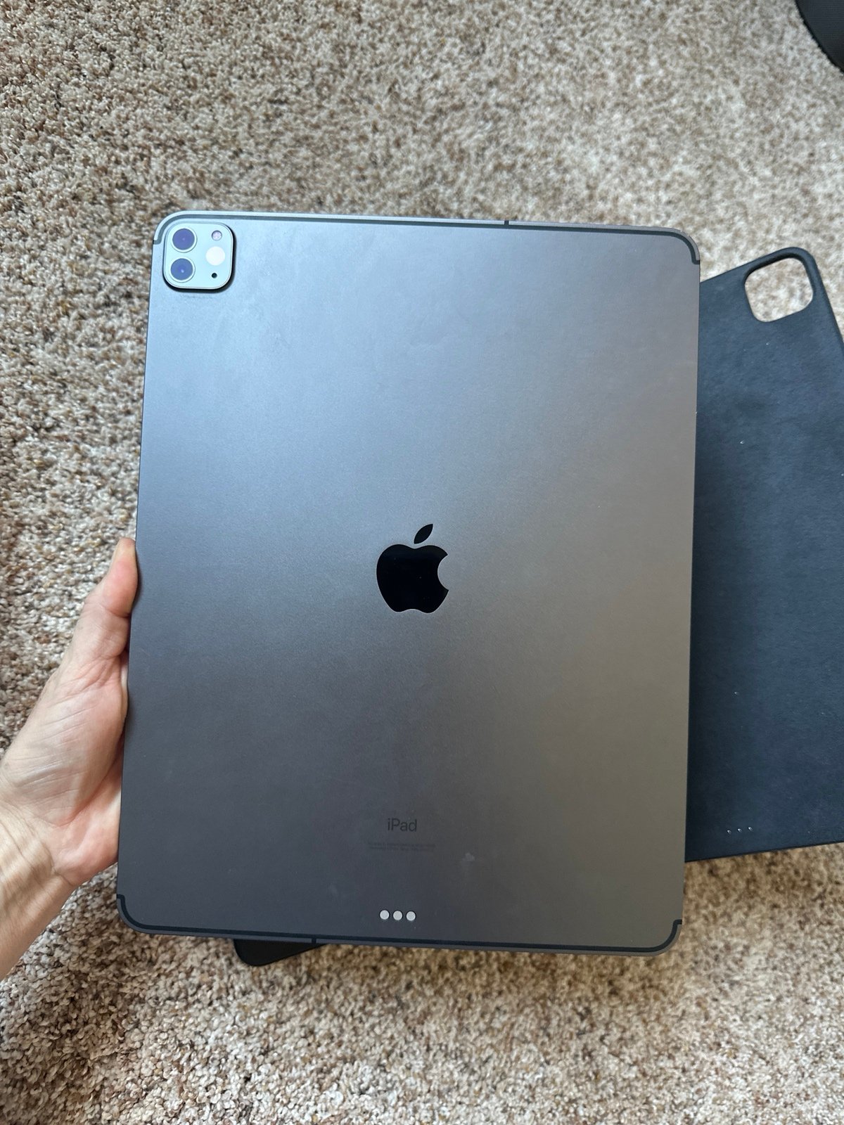 iPad Pro 12.9-inch 1 TB Wi-Fi + Cellular 4th gen UNLOCKED Space Grey 1Q83