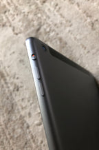 iPad Air Black 32 GB 7H12