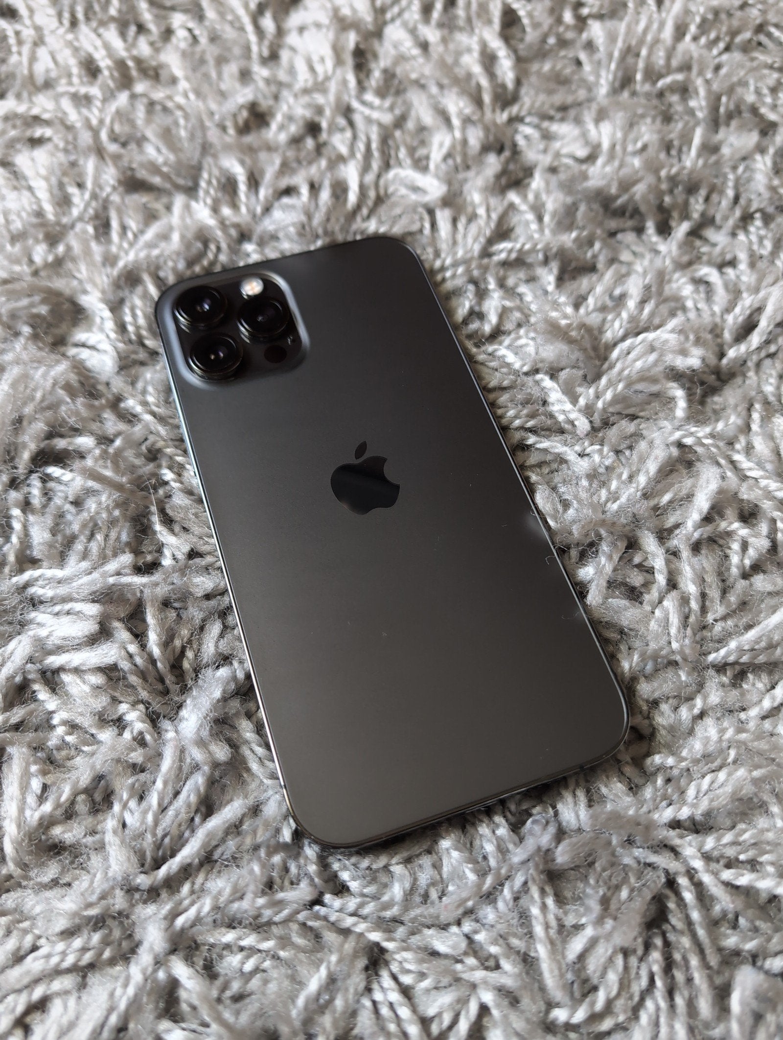 iPhone 12 Pro Max - 128GB  (Graphite) 1P28